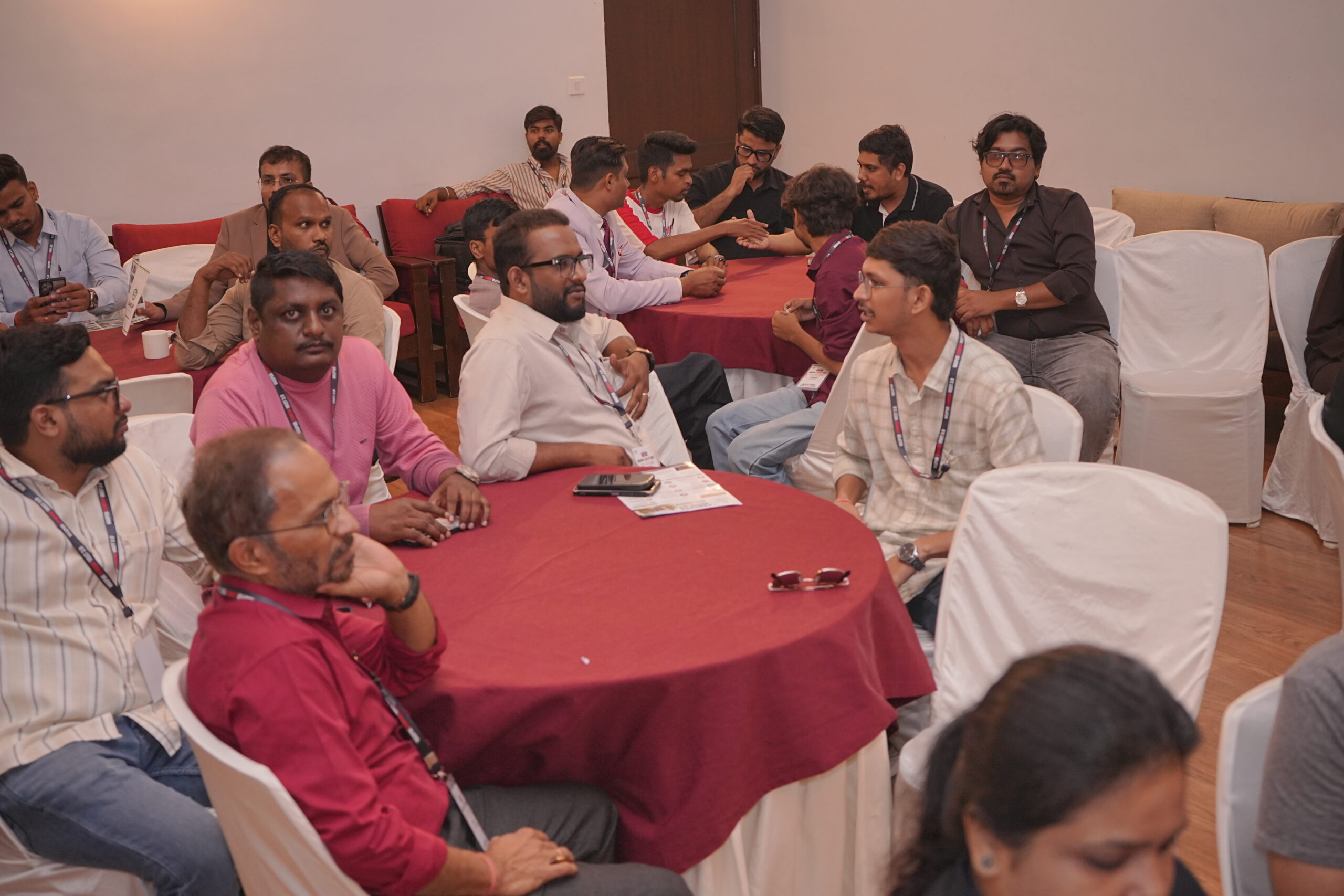 Founders networking at Nagpur Startup Meet
