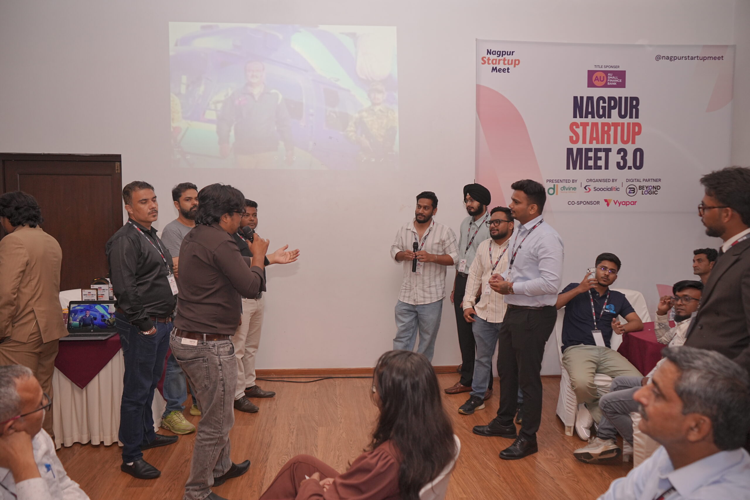 Nagpur Startup Meet debate round